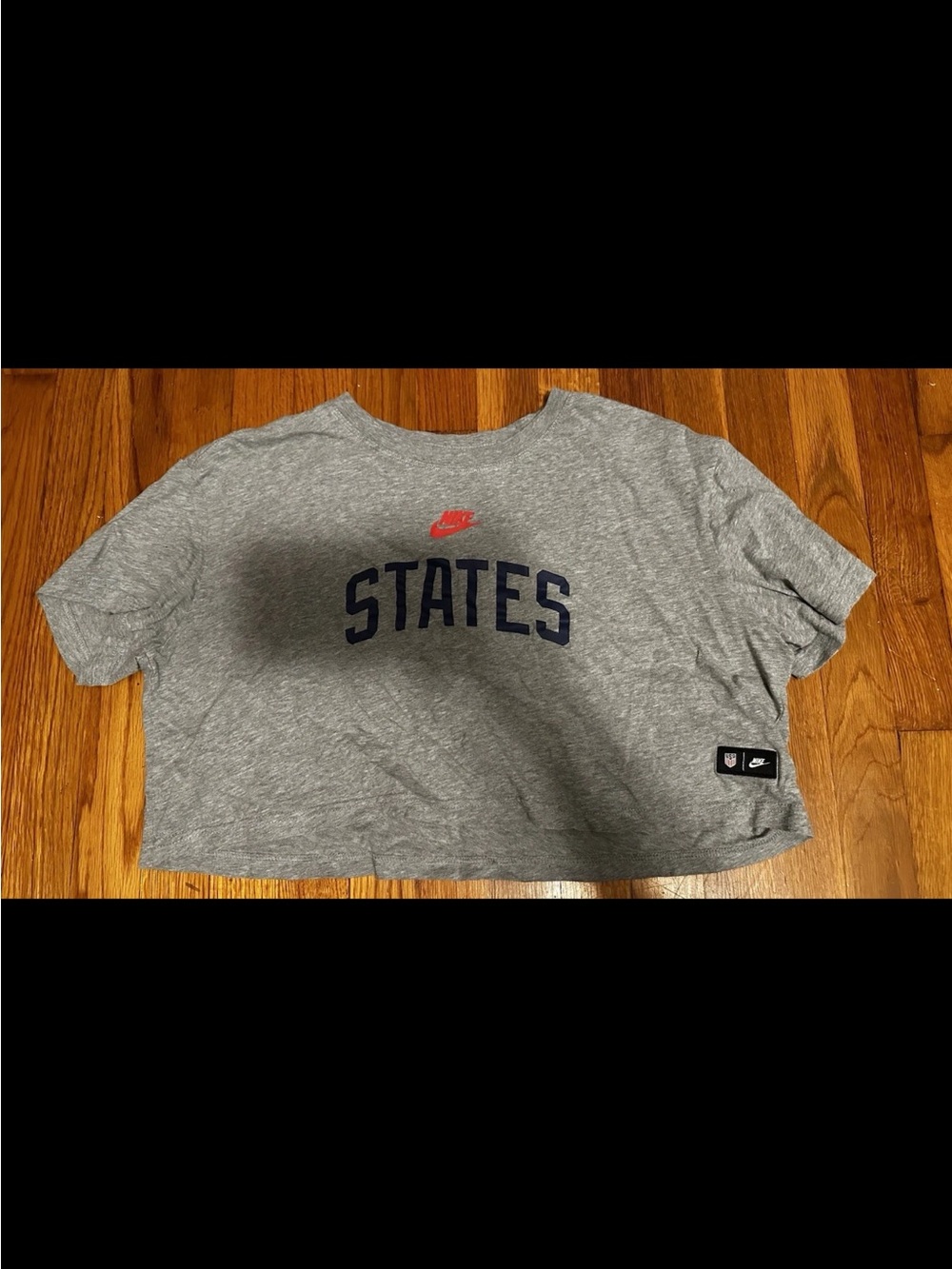 Nike Gray STATES Logo T-Shirt size Large Crop Top
